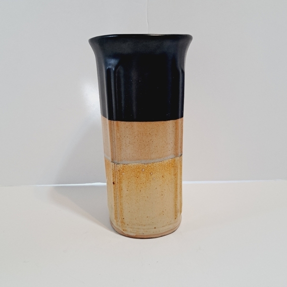 Smoky Mountain‎ Pottery 2008 Layered Tall Vase - Picture 1 of 5